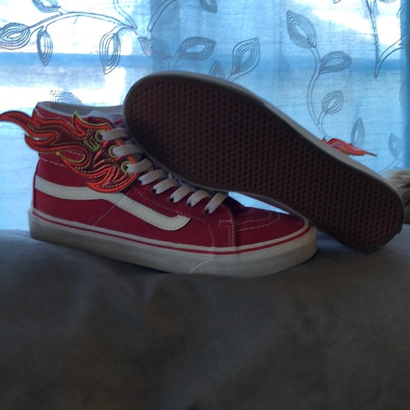 Vans - Picture 2 of 2